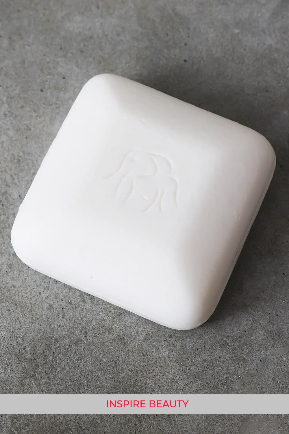 Drunk Elephant Pekee Bar review, this cleansing bar is brightening and gentle, best suited for normal and oily skin types