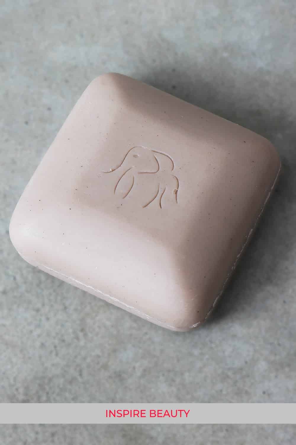 Drunk Elephant Juju Bar review, this is a mild exfoliating cleansing bar, not only good for the face but body too.